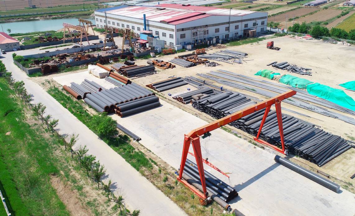 恒誠(chéng)管道產(chǎn)品吊裝區(qū)